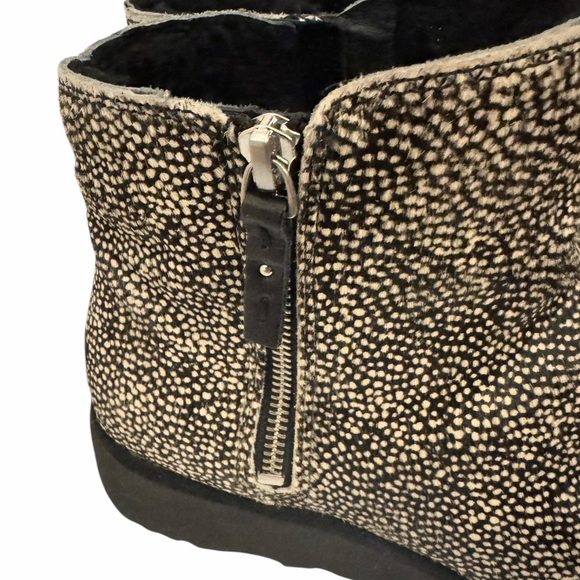 UGG Shala Genuine Calf Hair Wedge Boots Women's Size 9 - Picture 6 of 14